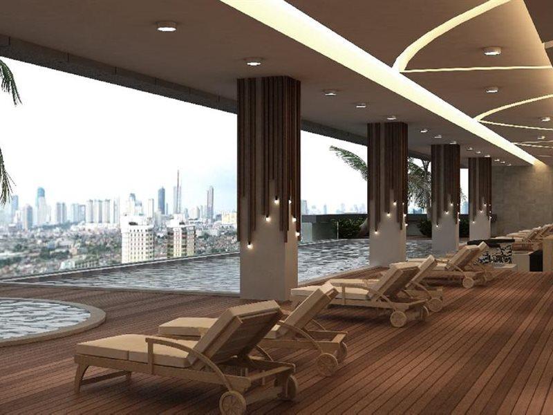 Aston Gresik Hotel & Conference Center Екстериор снимка